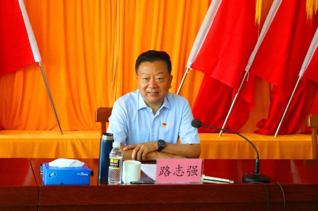 海南,热带天堂的生态、文化与经济转型之旅